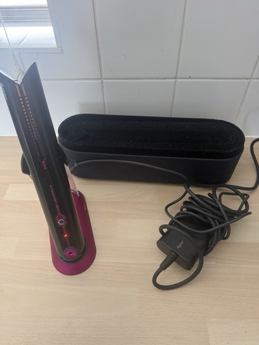 Dyson straightner flat iron - straightner/flat,